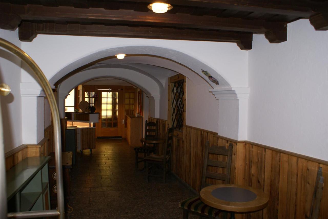 Historisches Hotel Piz Ela ベルギュン エクステリア 写真