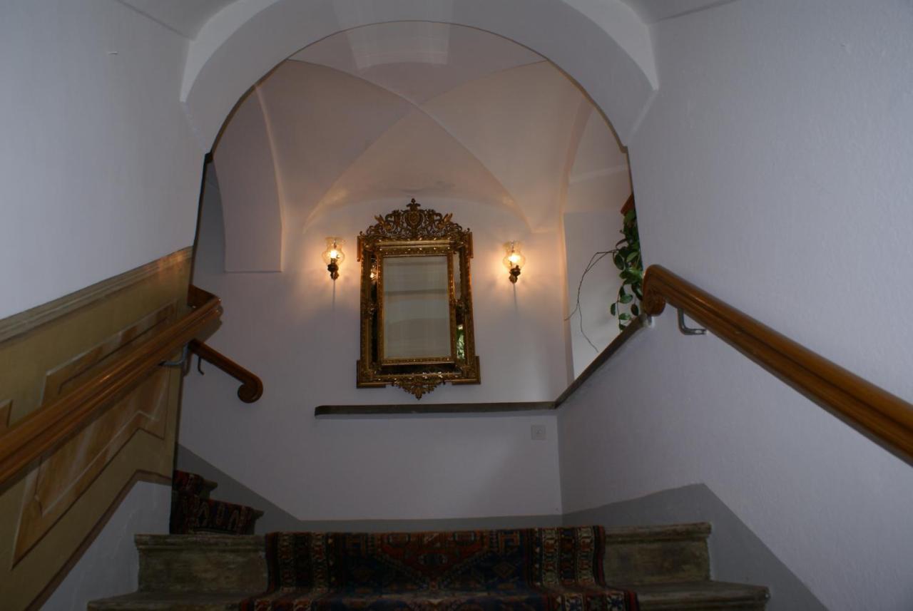 Historisches Hotel Piz Ela ベルギュン エクステリア 写真