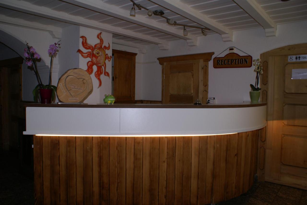 Historisches Hotel Piz Ela ベルギュン エクステリア 写真