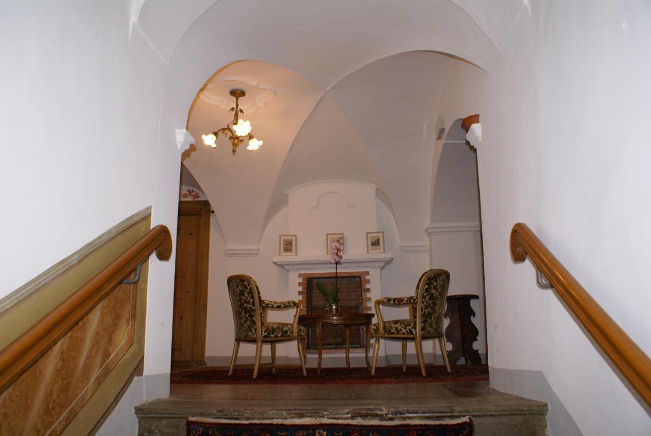 Historisches Hotel Piz Ela ベルギュン エクステリア 写真