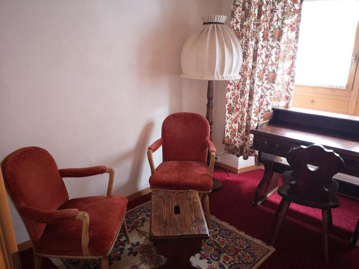 Historisches Hotel Piz Ela ベルギュン エクステリア 写真