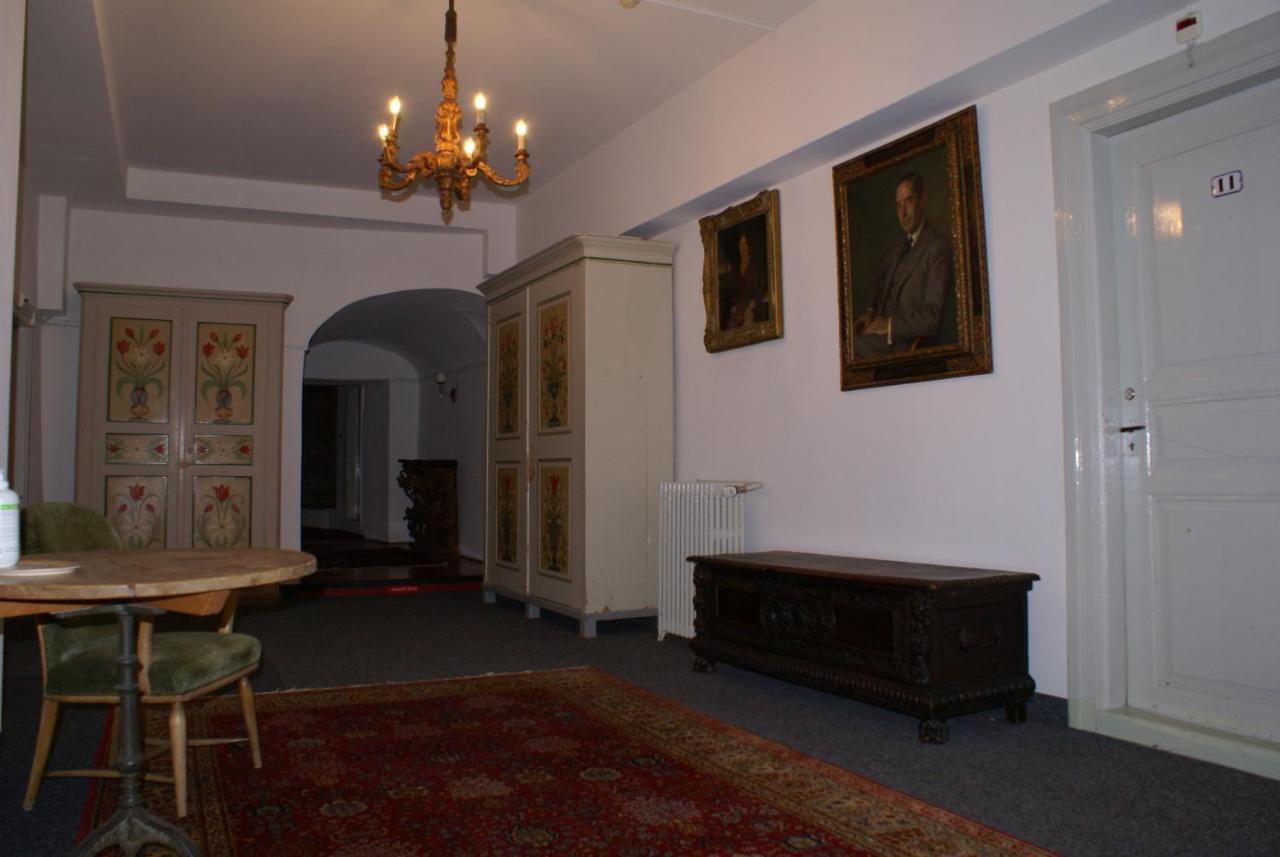 Historisches Hotel Piz Ela ベルギュン エクステリア 写真