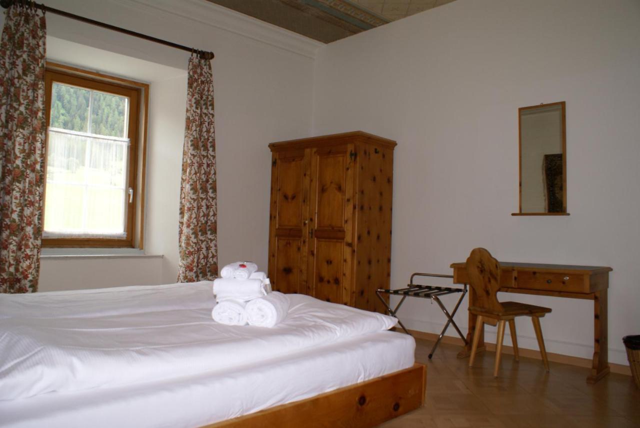 Historisches Hotel Piz Ela ベルギュン エクステリア 写真