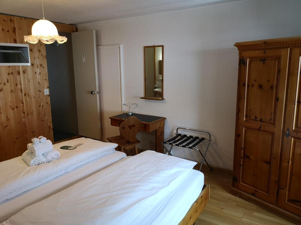 Historisches Hotel Piz Ela ベルギュン エクステリア 写真