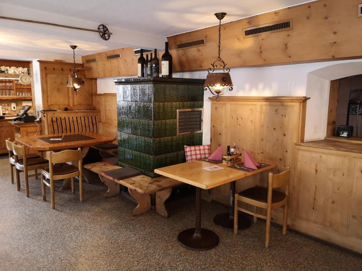 Historisches Hotel Piz Ela ベルギュン エクステリア 写真